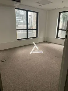 Sala Comercial para alugar, 227m² no Vila Olímpia, São Paulo