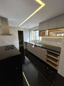 Apartamento com 4 Quartos à venda, 180m² no Santo Antônio, Belo Horizonte