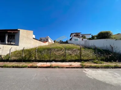 Lote/Terreno à venda, 303m² no Jardim Bela Vista, São José do Rio Pardo