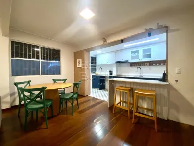 Apartamento com 2 Quartos à venda, 53m² no Coqueiros, Florianópolis