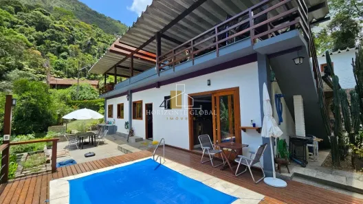Casa com 4 Quartos à venda, 256m² no Fazenda Inglesa, Petrópolis