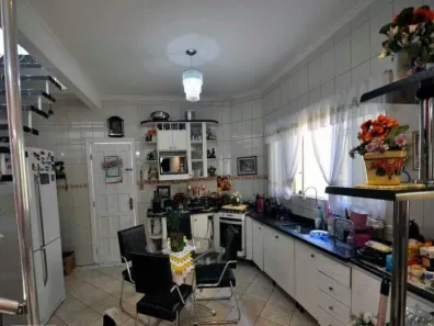 Casa com 4 Quartos à venda, 250m² no Jaguaribe, Osasco