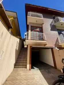 Casa com 4 Quartos para alugar, 350m² no Vila Romana, São Paulo