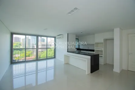 Apartamento com 2 Quartos para alugar, 80m² no Três Figueiras, Porto Alegre