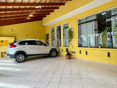 Casa com 4 Quartos à venda, 228m² no Jardim Santo Amaro, São Paulo