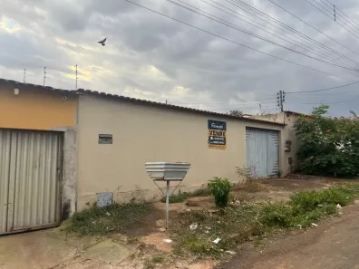 Casa com 3 Quartos à venda, 241m² no Residencial Solar Ville, Goiânia