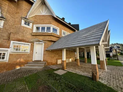 Sobrado com 3 Quartos à venda, 131m² no Planalto, Gramado