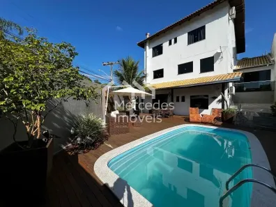 Casa com 4 Quartos à venda, 350m² no Ariribá, Balneário Camboriú