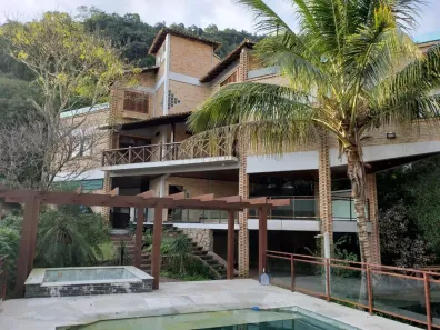 Casa de Condomínio com 4 Quartos à venda, 410m² no Itacoatiara, Niterói