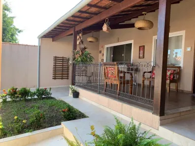 Casa de Condomínio com 3 Quartos para alugar, 150m² no Lagoinha, Araruama