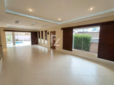 Casa de Condomínio com 4 Quartos para alugar, 290m² no Jacarepaguá, Rio de Janeiro