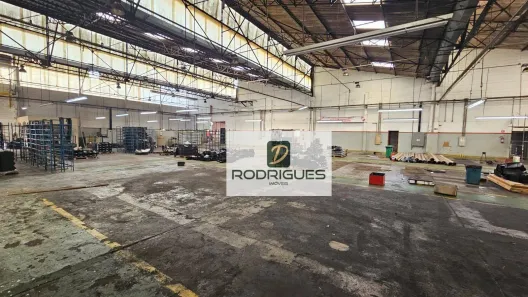 Galpão/Depósito/Armazém para alugar, 3700m² no Vila Nogueira, Diadema