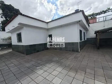 Casa com 4 Quartos à venda, 150m² no Conjunto Água Branca, Contagem
