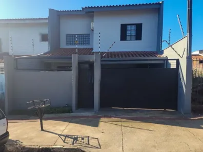 Sobrado com 4 Quartos à venda, 272m² no San Fernando, Londrina