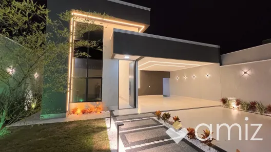 Casa com 3 Quartos à venda, 220m² no Parque Amazônia, Goiânia