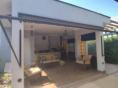 Casa de Condomínio com 3 Quartos à venda, 210m² no Parque Rural Fazenda Santa Cândida, Campinas