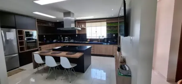 Sobrado com 5 Quartos à venda, 378m² no São Pedro, Juiz de Fora