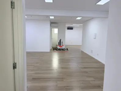 Sala Comercial para alugar, 127m² no Vila Carrão, São Paulo