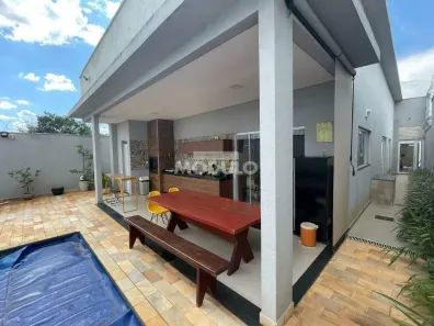 Casa com 3 Quartos à venda, 230m² no Jardim Sul, Uberlândia