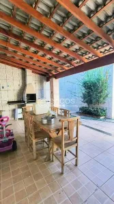 Casa com 3 Quartos à venda, 176m² no Santa Rosa, Uberlândia