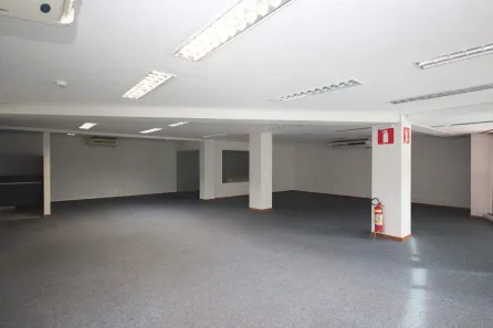 Prédio Comercial para alugar, 847m² no Santa Efigênia, Belo Horizonte