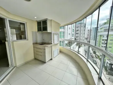 Apartamento com 3 Quartos para alugar, 120m² no Centro, Balneário Camboriú