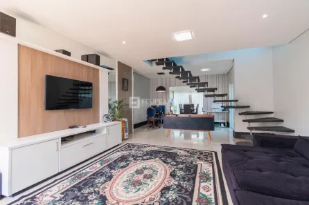 Casa com 4 Quartos à venda, 225m² no Estreito, Florianópolis