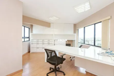 Sala Comercial para alugar, 210m² no Portão, Curitiba