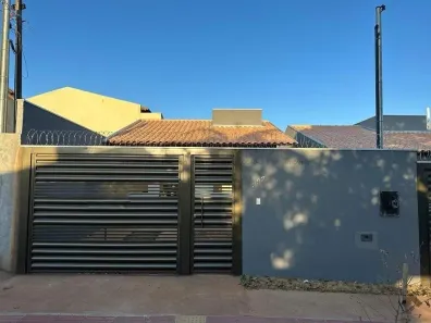 Casa com 2 Quartos à venda, 62m² no Jardim Samambaia, Campo Grande