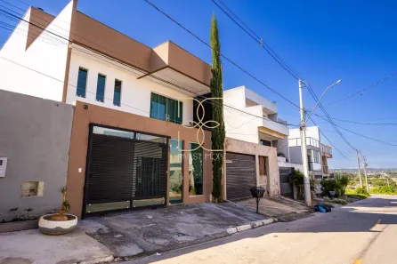 Casa com 6 Quartos à venda, 322m² no Guará II, Brasília