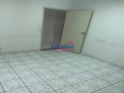 Imóvel Comercial à venda, 220m² no Vila Pinheiro, Jacareí