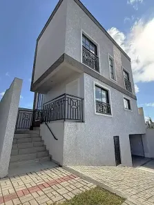 Casa de Condomínio com 3 Quartos à venda, 207m² no Capão Raso, Curitiba