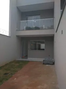 Casa com 2 Quartos à venda, 70m² no Parque Xangri-Lá, Contagem