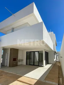 Casa de Condomínio com 4 Quartos à venda, 200m² no Loteamento Recife, Petrolina