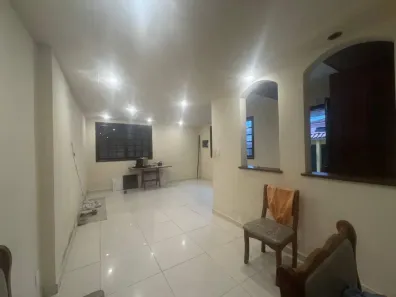 Casa com 3 Quartos à venda, 170m² no Gonzaga, Santos