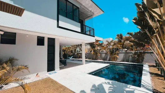 Casa de Condomínio com 5 Quartos à venda, 500m² no Cararu, Eusébio