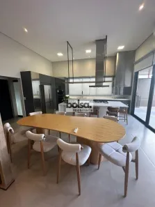 Casa de Condomínio com 3 Quartos à venda, 270m² no Vila Aviação, Bauru