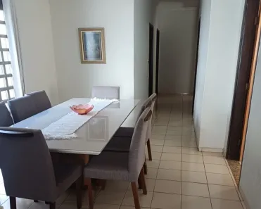 Casa com 3 Quartos à venda, 260m² no Santa Mônica, Uberlândia