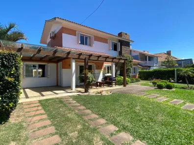 Casa com 6 Quartos à venda, 339m² no XANGRI-LÁ, Xangri-lá