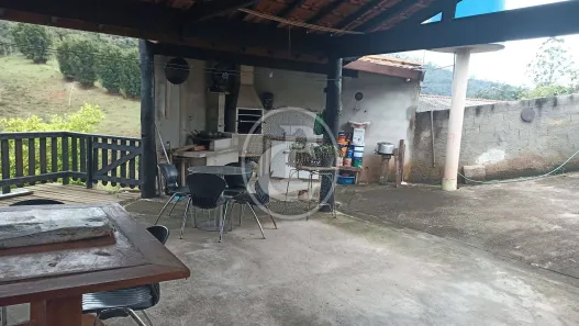 Fazenda/Sítio com 4 Quartos à venda, 200m² no Área Rural de Paraibuna, Paraibuna