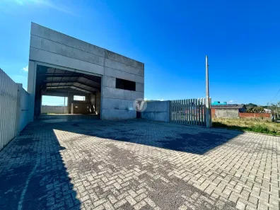 Galpão/Depósito/Armazém com 1 Quarto para alugar, 300m² no Tomazetti, Santa Maria