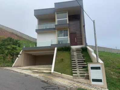 Casa de Condomínio com 3 Quartos à venda, 230m² no Serrinha, Pinheiral