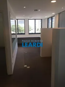 Sala Comercial à venda, 57m² no Itaim Bibi, São Paulo