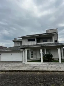 Casa com 4 Quartos à venda, 430m² no Mina Brasil, Criciúma