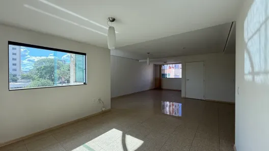 Apartamento com 3 Quartos para alugar, 160m² no Tabajaras, Uberlândia