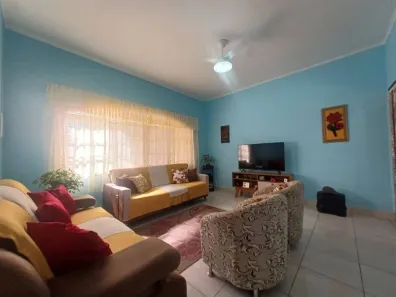 Casa com 3 Quartos à venda, 186m² no Tupi, Praia Grande