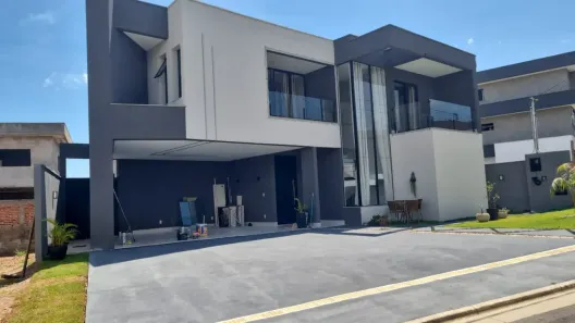 Casa de Condomínio com 5 Quartos à venda, 272m² no Jardins Barcelona, Senador Canedo