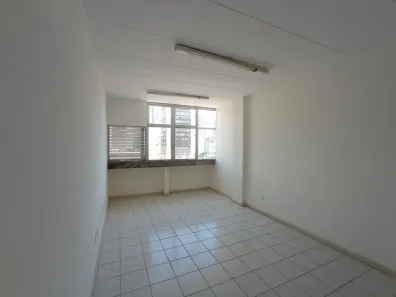 Sala Comercial para alugar, 32m² no Itaigara, Salvador