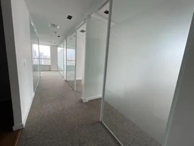 Sala Comercial para alugar, 200m² no Vila Olímpia, São Paulo