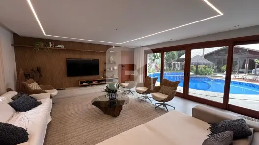 Casa de Condomínio com 4 Quartos à venda, 315m² no Rio Tavares, Florianópolis